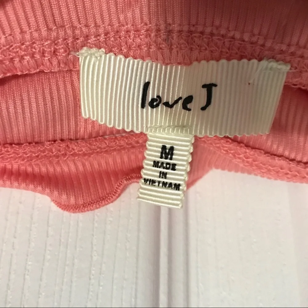 NWT Love J Baby Pink Ruffled Crop Top - Picture 6 of 9